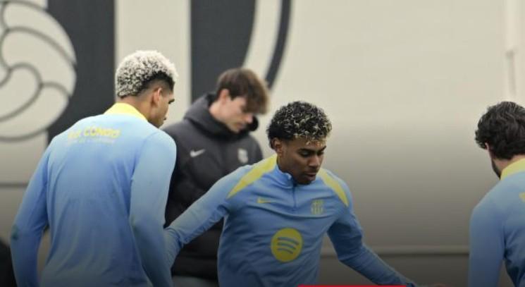 英超直播-世体:巴萨完成国王杯赛前最后一练,汤米-马克斯加入合练